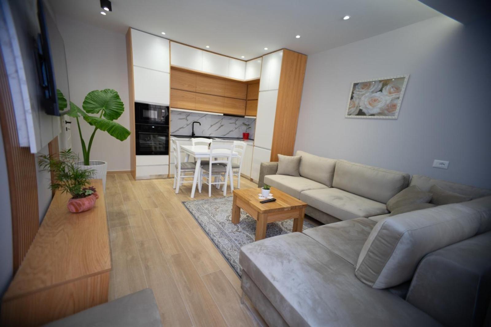 Deizi Apartaments1 - Premium, Apartman